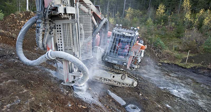 Boring, pilotering og terrænstabilisering